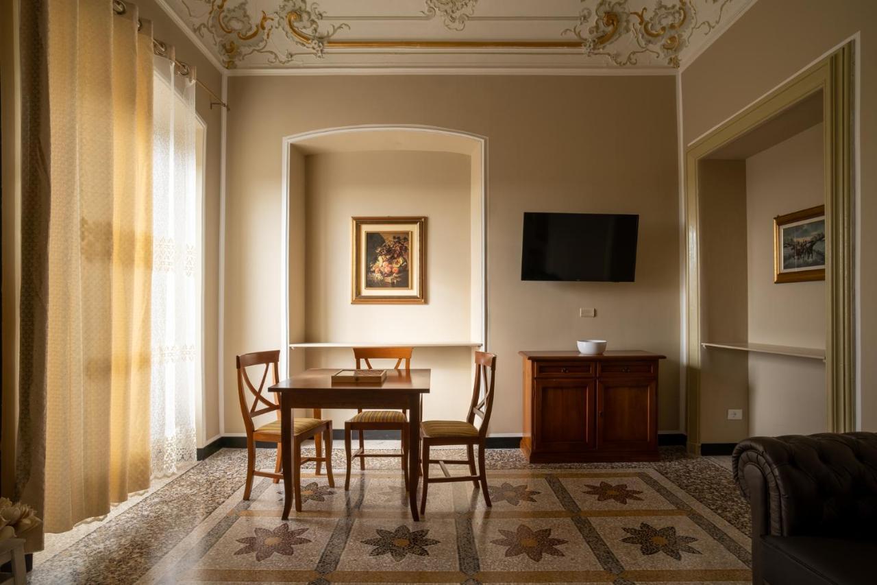 Corvetto Rooms Janov Exteriér fotografie