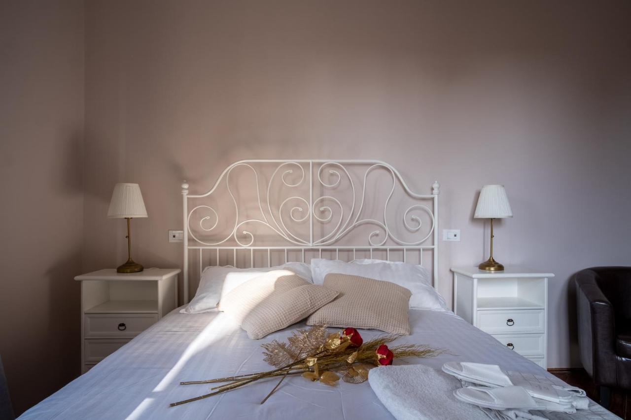 Corvetto Rooms Janov Exteriér fotografie