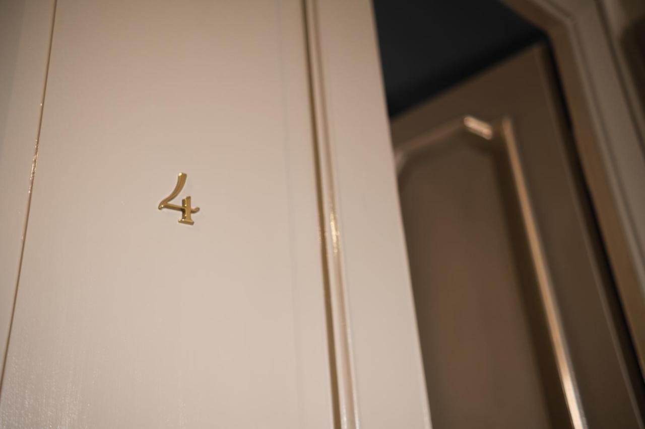 Corvetto Rooms Janov Exteriér fotografie